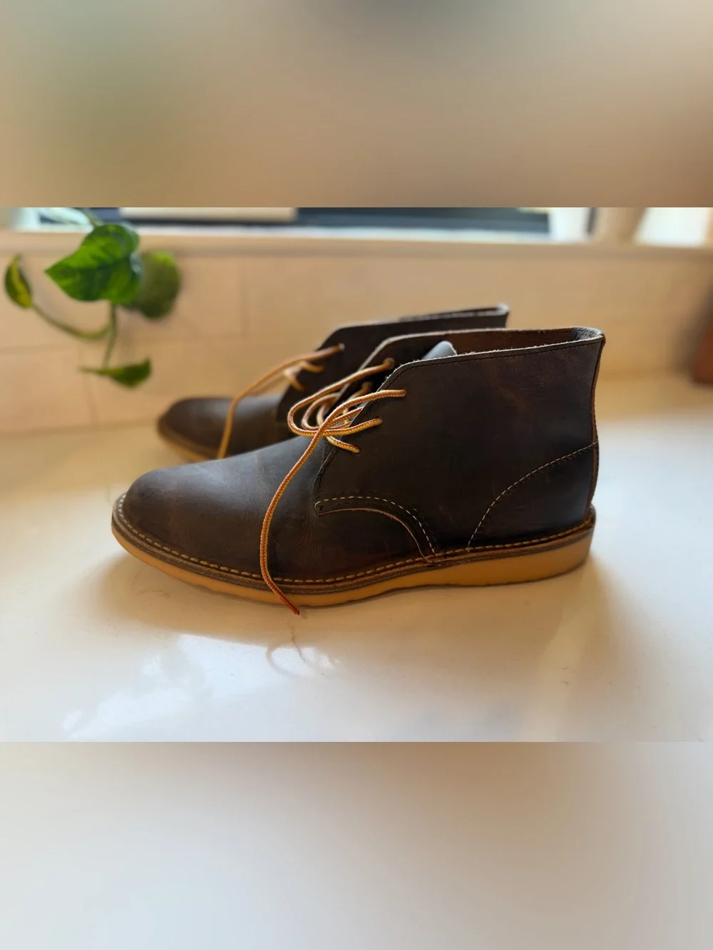 Red wing NWOT distressed leather chukka weekender boots men’s size 7.5 D classic